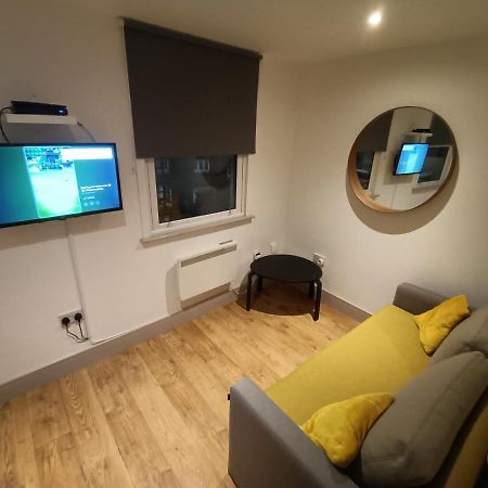 Lovely 1 Bedroom Apartment In Londres Extérieur photo