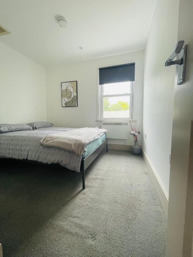 Lovely 1 Bedroom Apartment In Londres Extérieur photo