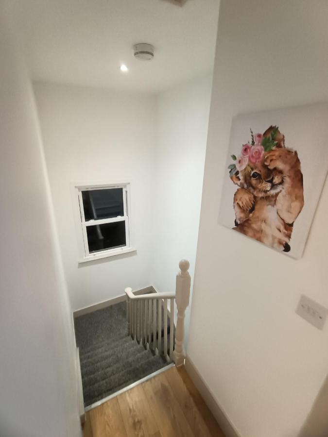Lovely 1 Bedroom Apartment In Londres Extérieur photo